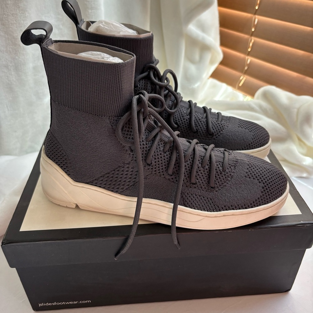 J/SLIDES JILLY Grey Knit Sneaker Size 7.5 M NIB